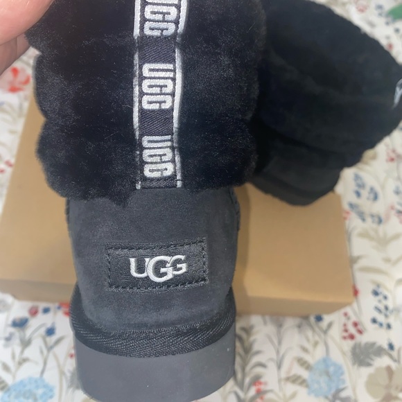 Women UGG Boot Size 6 - Picture 3 of 4